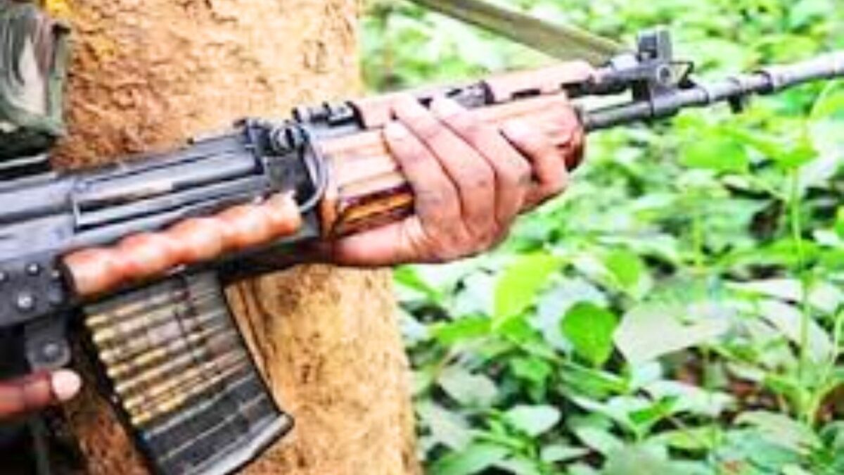 सरेंडर को तैयार नक्सली: माओवादियों ने रखी शर्त- पुलिस भी एक्शन रोके